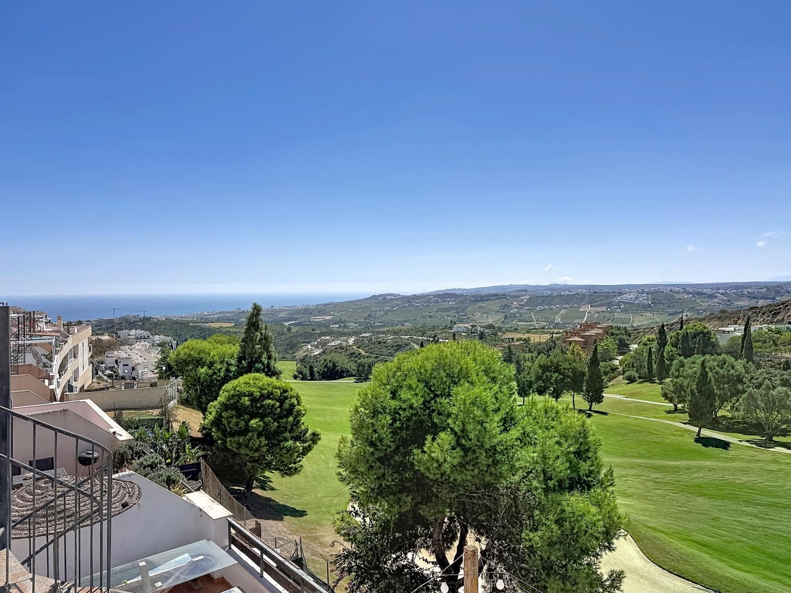 3 soveværelse Penthouse til salg i Casares med swimmingpool garage - € 350.000 (Ref: 10119031)
