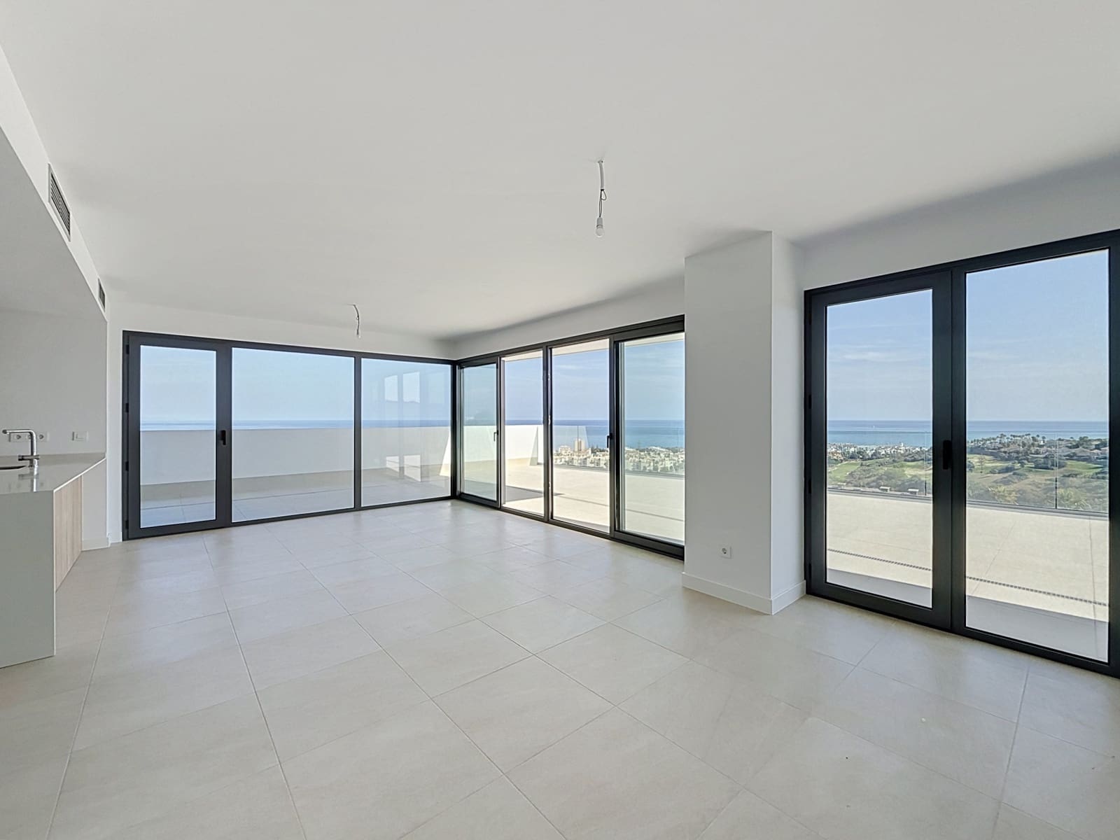 3 camera da letto Attico in vendita in San Luis de Sabinillas con piscina garage - 1.190.000 € (Rif: 10135917)