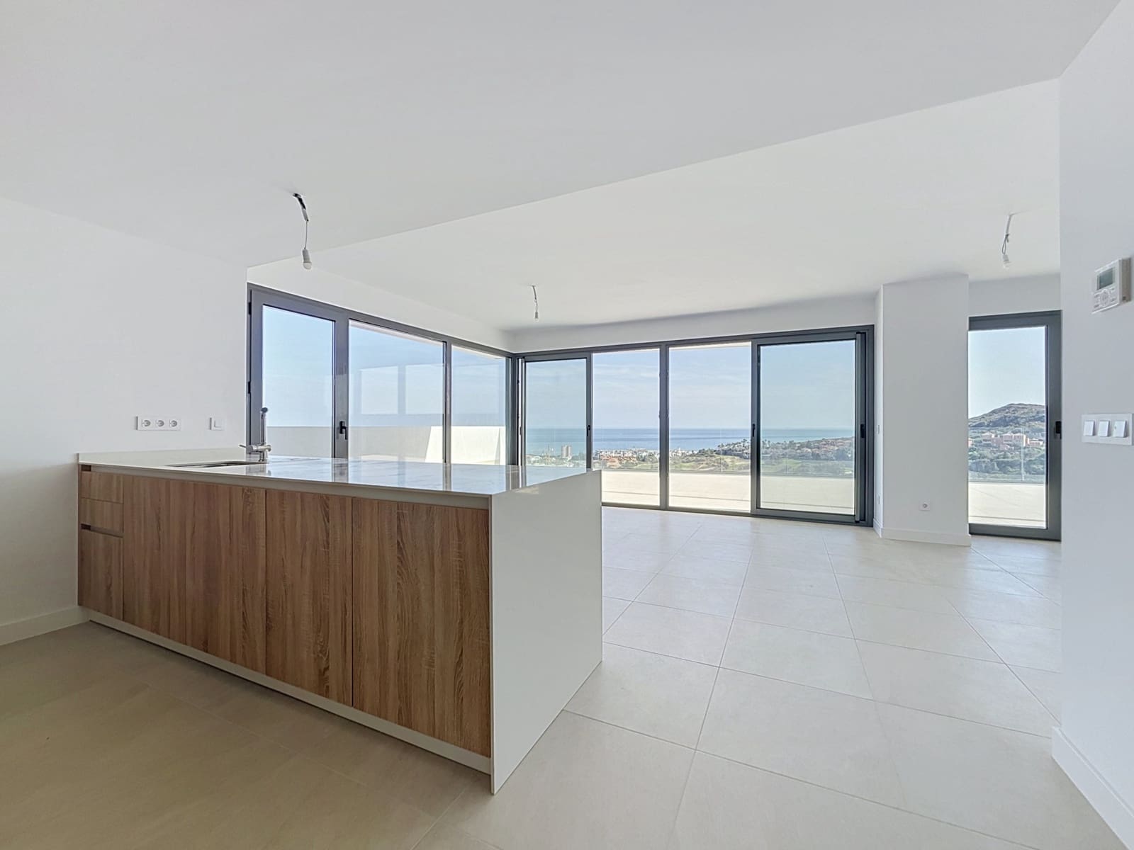 3 camera da letto Attico in vendita in San Luis de Sabinillas con piscina garage - 1.190.000 € (Rif: 10135917)