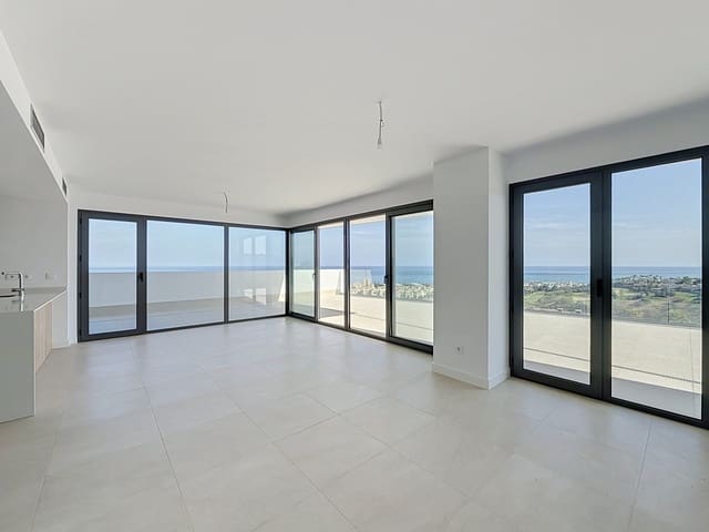 3 soverom Penthouse til salgs i San Luis de Sabinillas, Manilva med svømmebasseng garasje - € 1 190 000 (Ref: 10135917)