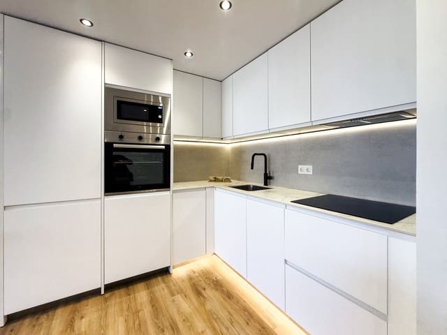 Ullakkoasunto myytävänä paikassa La Duquesa / Puerto de la Duquesa, Manilva - 218 000 € (Ref: 10139389)