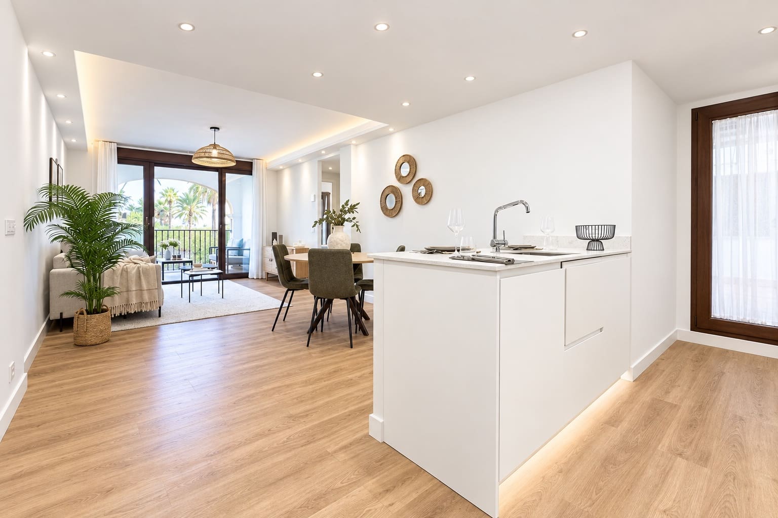 2 slaapkamer Appartement te koop in La Duquesa / Puerto de la Duquesa - € 325.000 (Ref: 10139390)