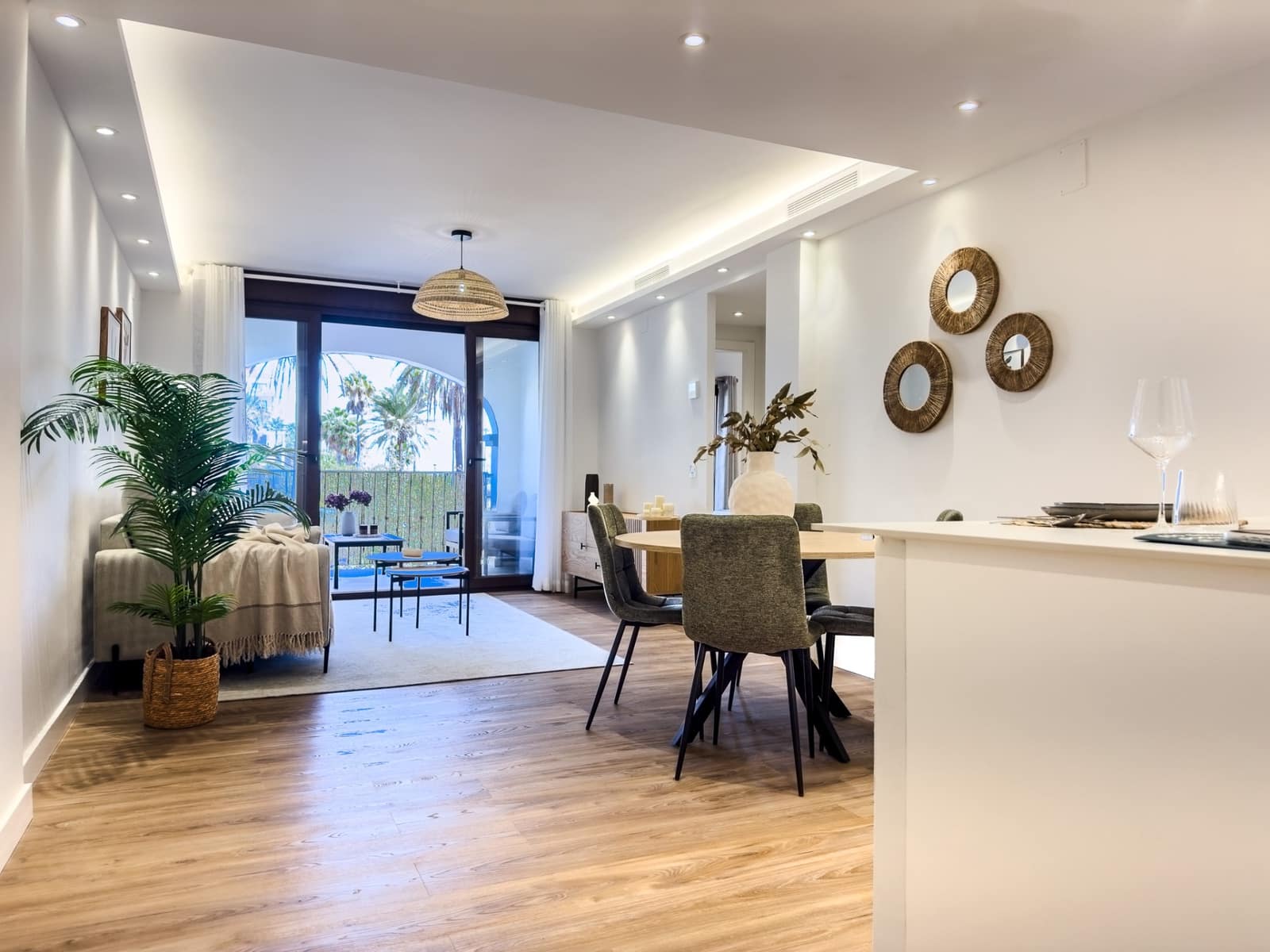 2 slaapkamer Appartement te koop in La Duquesa / Puerto de la Duquesa - € 325.000 (Ref: 10139390)