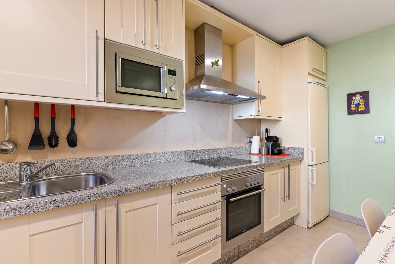 2 bedroom Apartment for sale in Benahavis with pool garage - € 480,000 (Ref: 10139391)