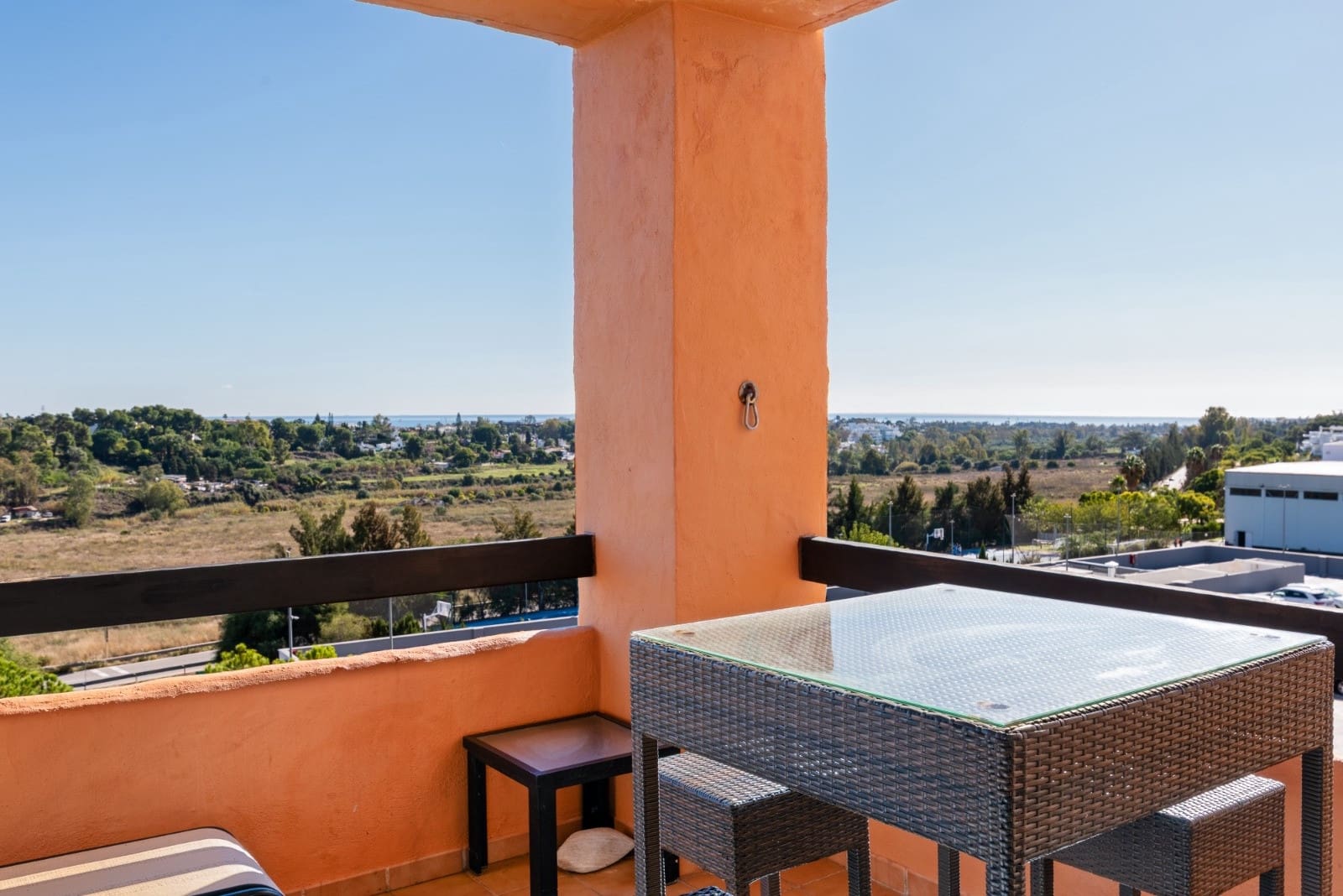 2 bedroom Apartment for sale in Benahavis with pool garage - € 480,000 (Ref: 10139391)