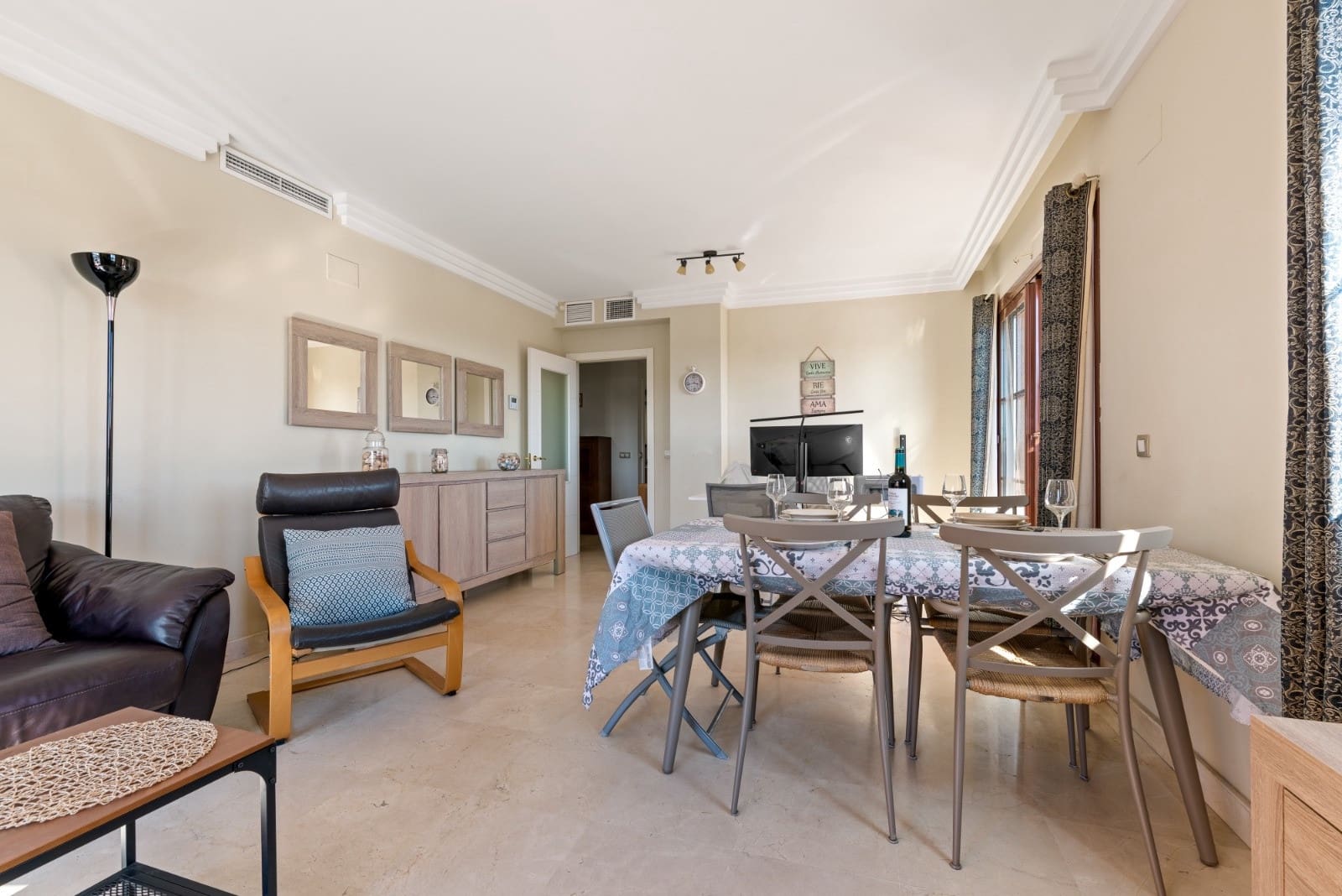 2 bedroom Apartment for sale in Benahavis with pool garage - € 480,000 (Ref: 10139391)