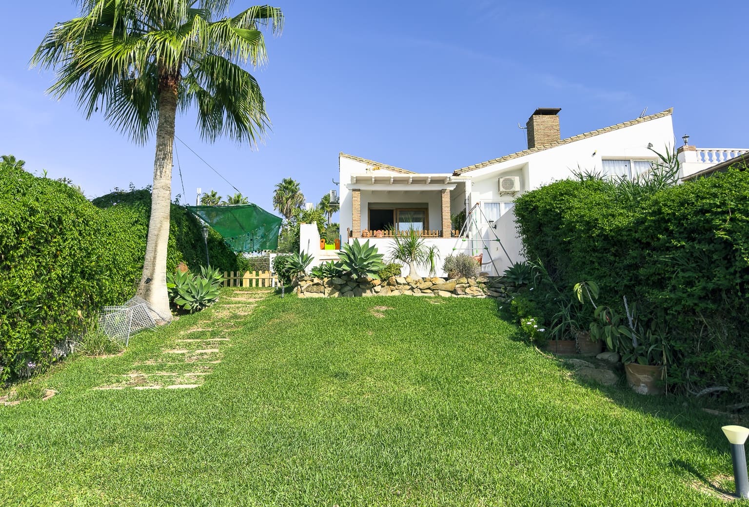 3 sovrum Semi-fristående Villa till salu i Bahia Dorada med pool garage - 599 000 € (Ref: 10159275)