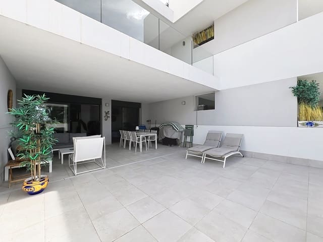 3 soveværelse Lejlighed til salg i Manilva med swimmingpool garage - € 525.000 (Ref: 10166323)