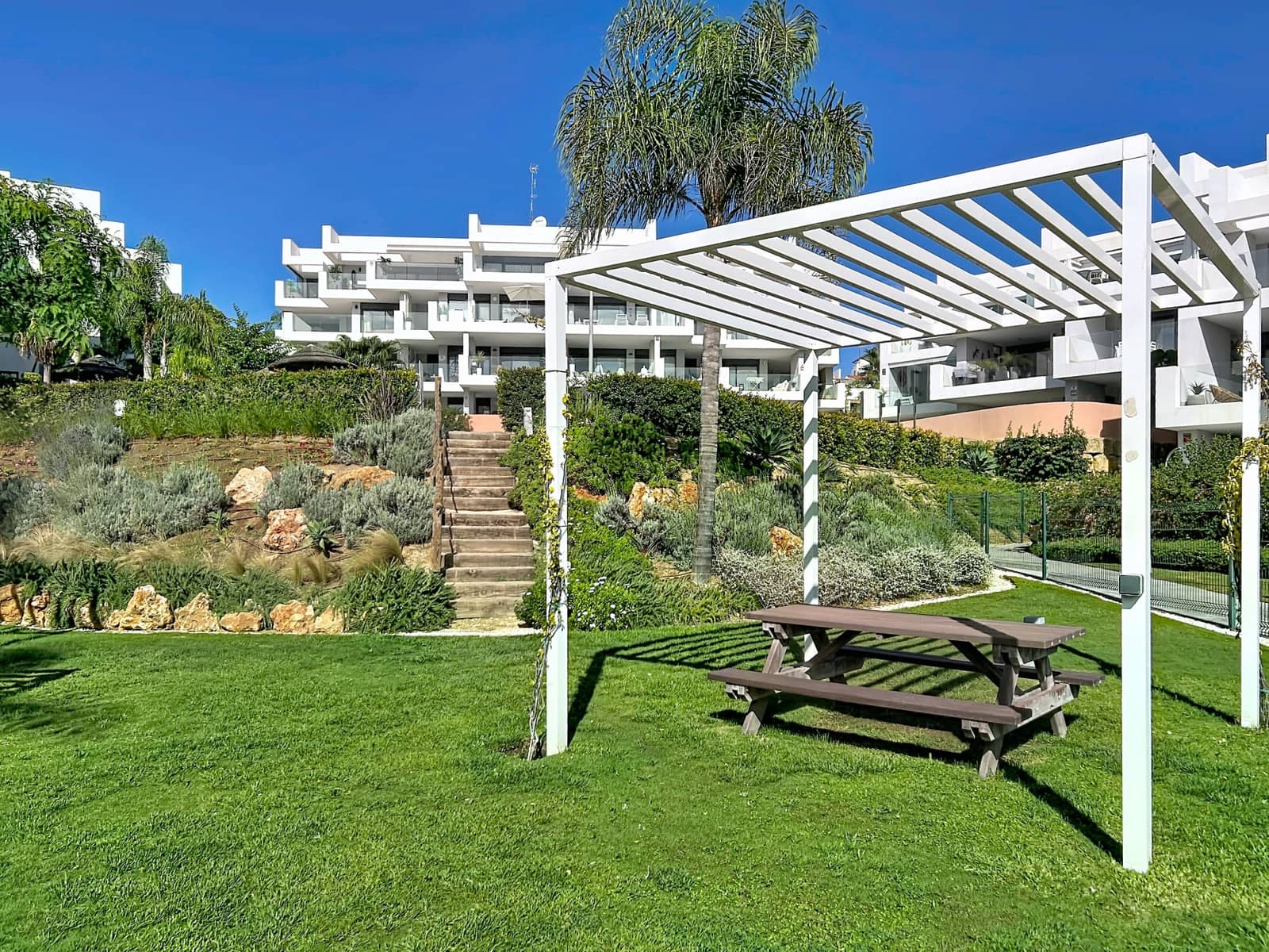 3 soveværelse Lejlighed til salg i Manilva med swimmingpool garage - € 525.000 (Ref: 10166323)