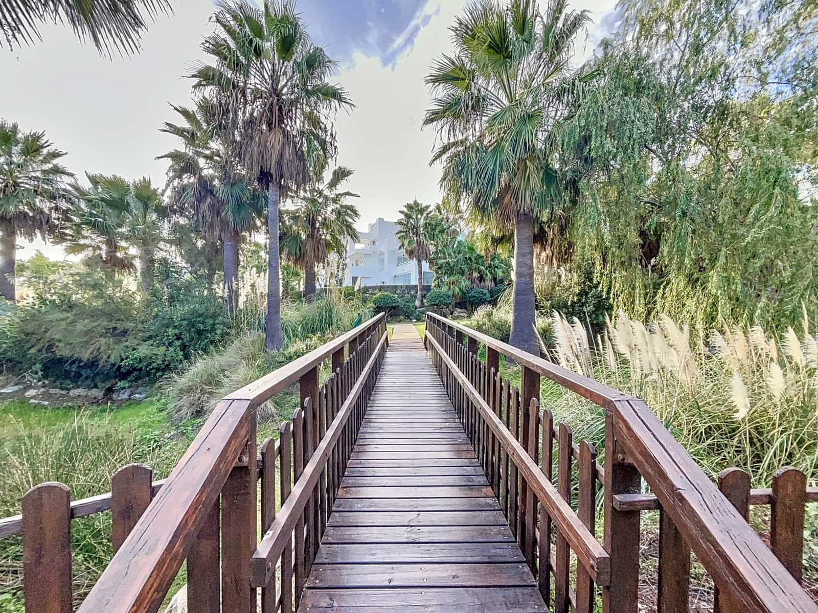 2 chambre Appartement à vendre à Casares avec piscine garage - 315 000 € (Ref: 8865471)