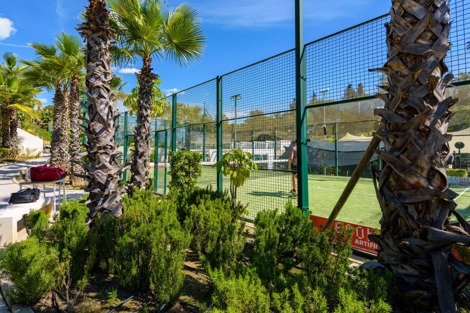 3 sypialnia Apartament na sprzedaż w Estepona z basenem garażem - 860 000 € (Ref: 8869546)