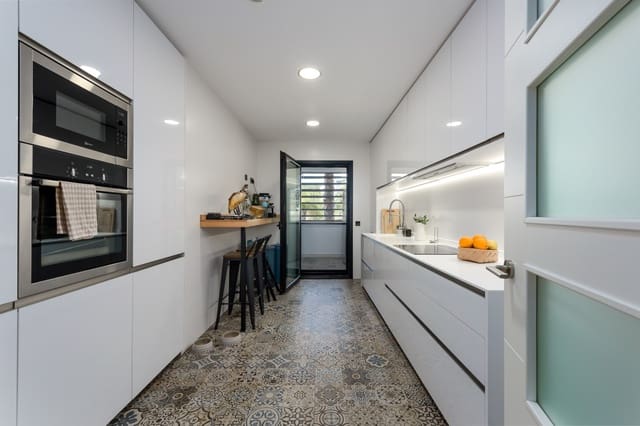 3 soverom Leilighet til salgs i Altos de Estepona, Estepona med svømmebasseng garasje - € 860 000 (Ref: 8869546)