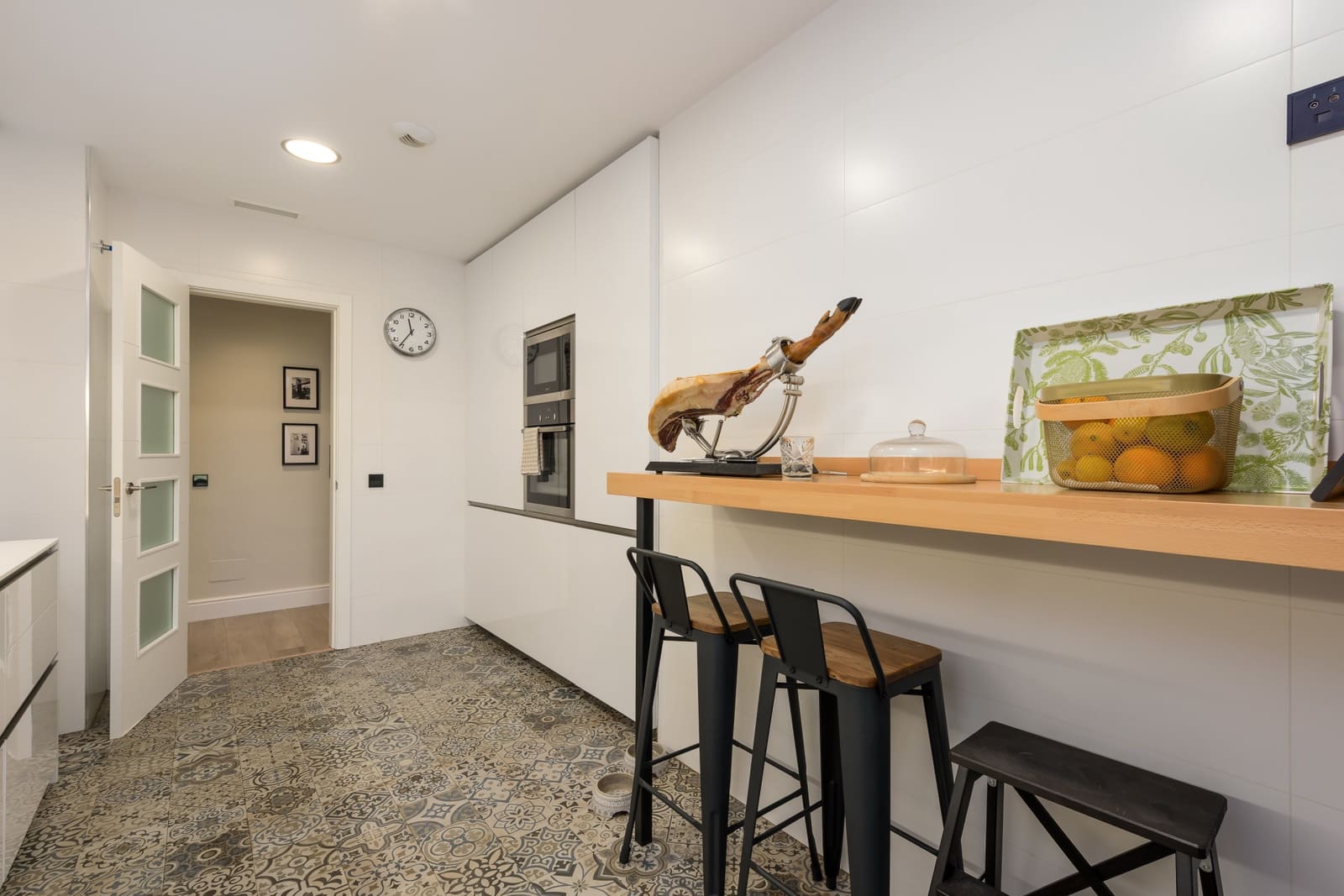 3 sypialnia Apartament na sprzedaż w Estepona z basenem garażem - 860 000 € (Ref: 8869546)