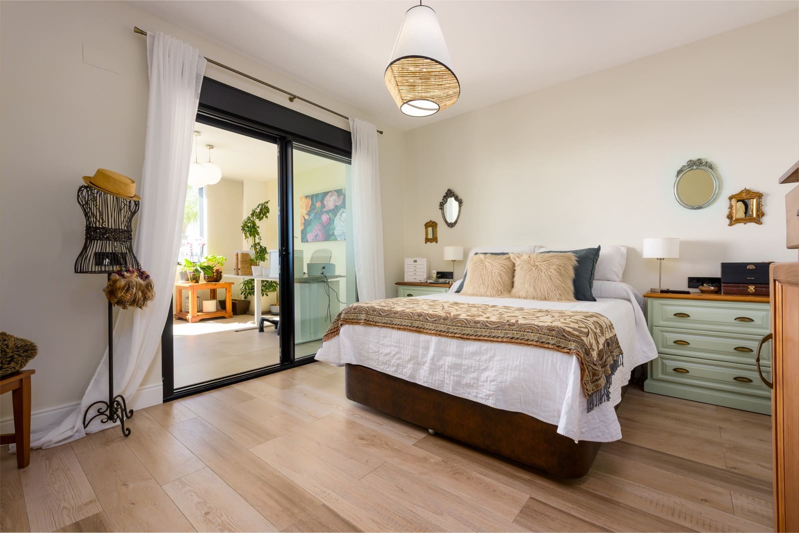 3 sypialnia Apartament na sprzedaż w Estepona z basenem garażem - 860 000 € (Ref: 8869546)