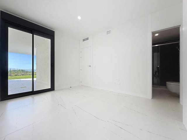 2 bedroom Apartment for sale in Casares with pool garage - € 420,000 (Ref: 8932413)