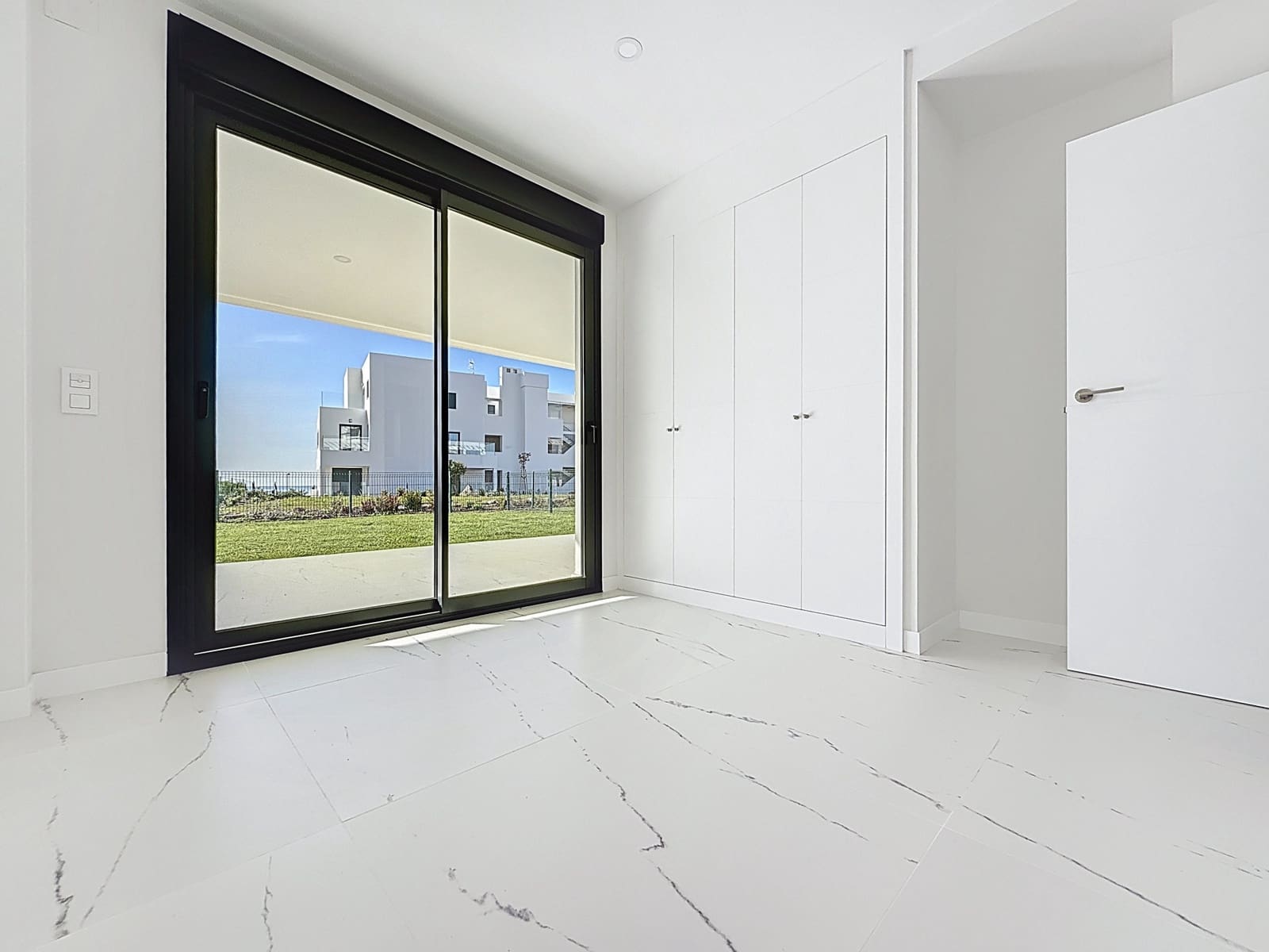 2 bedroom Apartment for sale in Casares with pool garage - € 420,000 (Ref: 8932413)