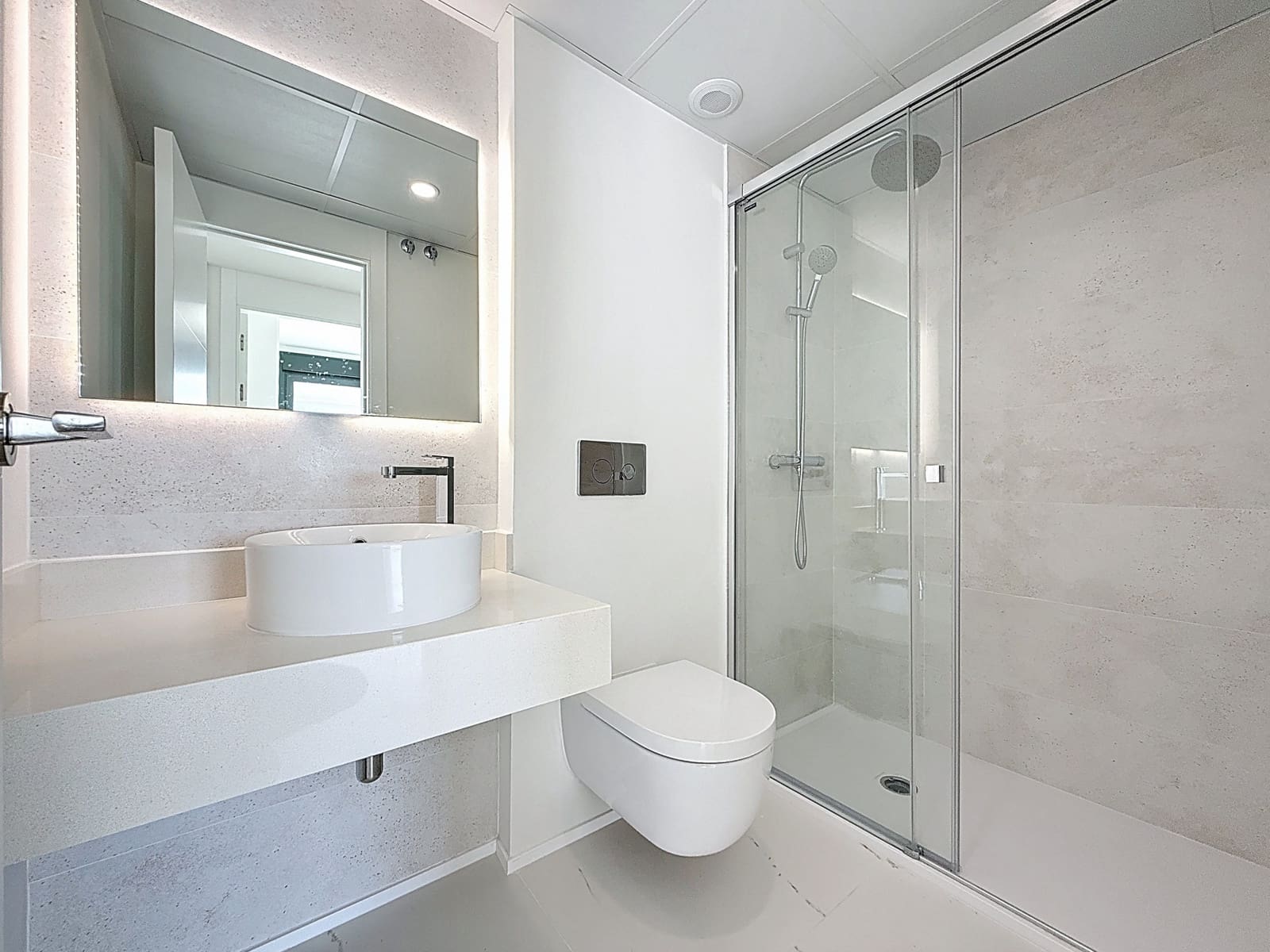 2 bedroom Apartment for sale in Casares with pool garage - € 420,000 (Ref: 8932413)
