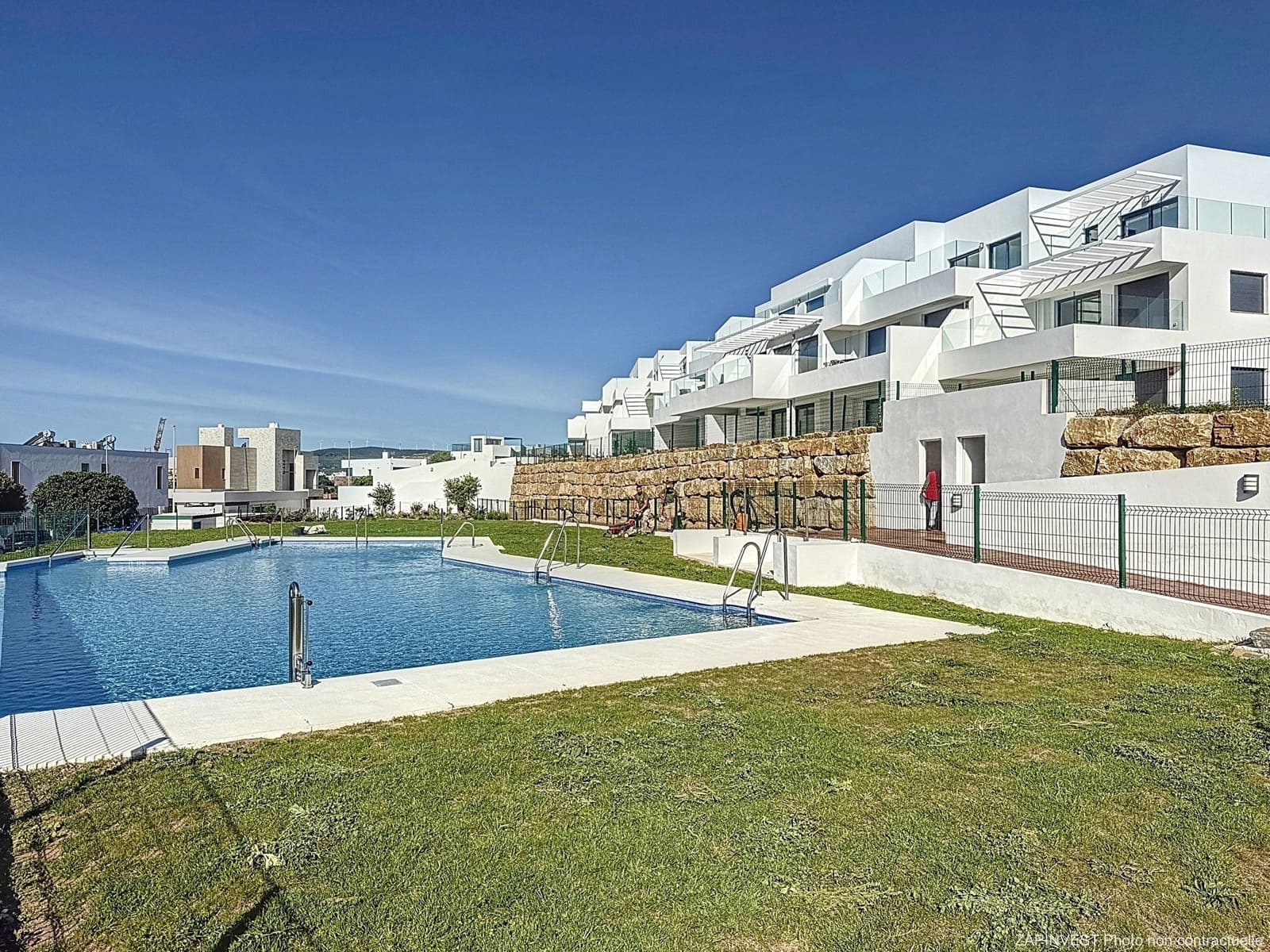 2 bedroom Apartment for sale in Casares with pool garage - € 420,000 (Ref: 8932413)