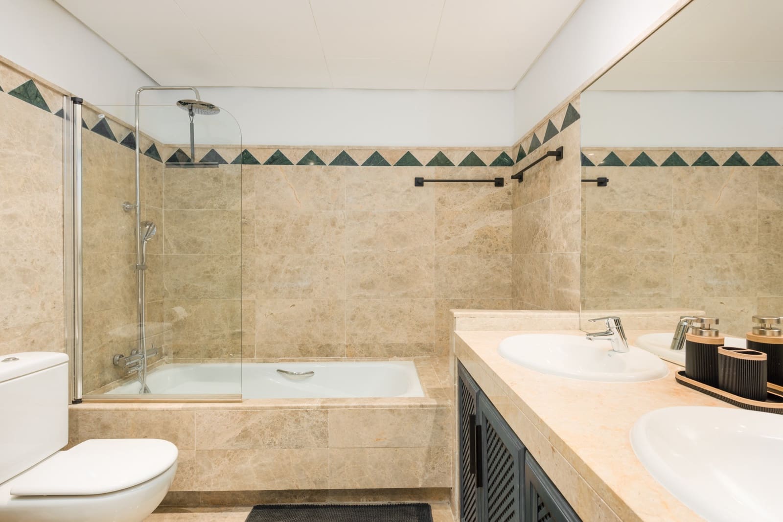 3 bedroom Apartment for sale in Sotogrande with pool garage - € 650,000 (Ref: 8935096)