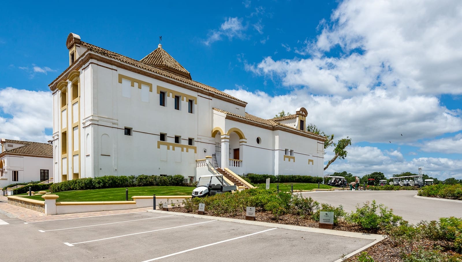 3 bedroom Apartment for sale in Sotogrande with pool garage - € 650,000 (Ref: 8935096)