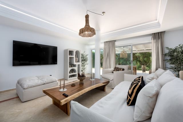 3 sovrum Lägenhet till salu i Sotogrande, San Roque med pool garage - 650 000 € (Ref: 8935096)