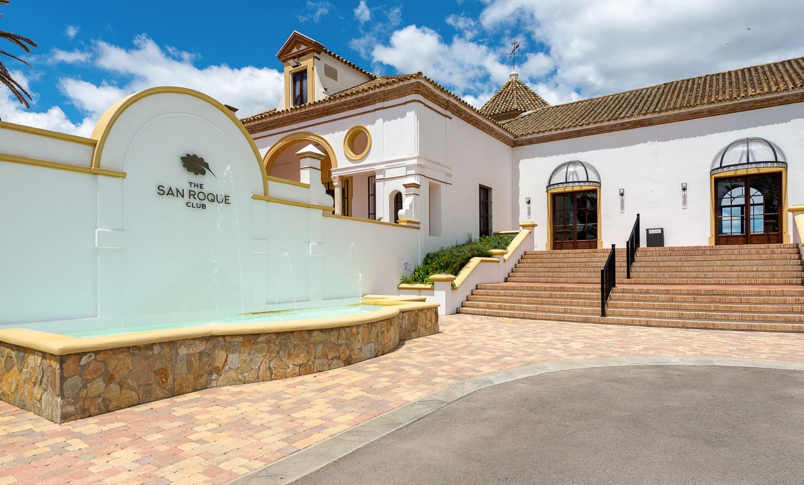 Apartamento de 3 habitaciones en Sotogrande en venta con piscina garaje - 650.000 € (Ref: 8935096)