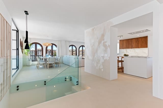 4 Zimmer Penthouse zu verkaufen in La Duquesa / Puerto de la Duquesa, Manilva mit Pool Garage - 1.290.000 € (Ref: 9026630)