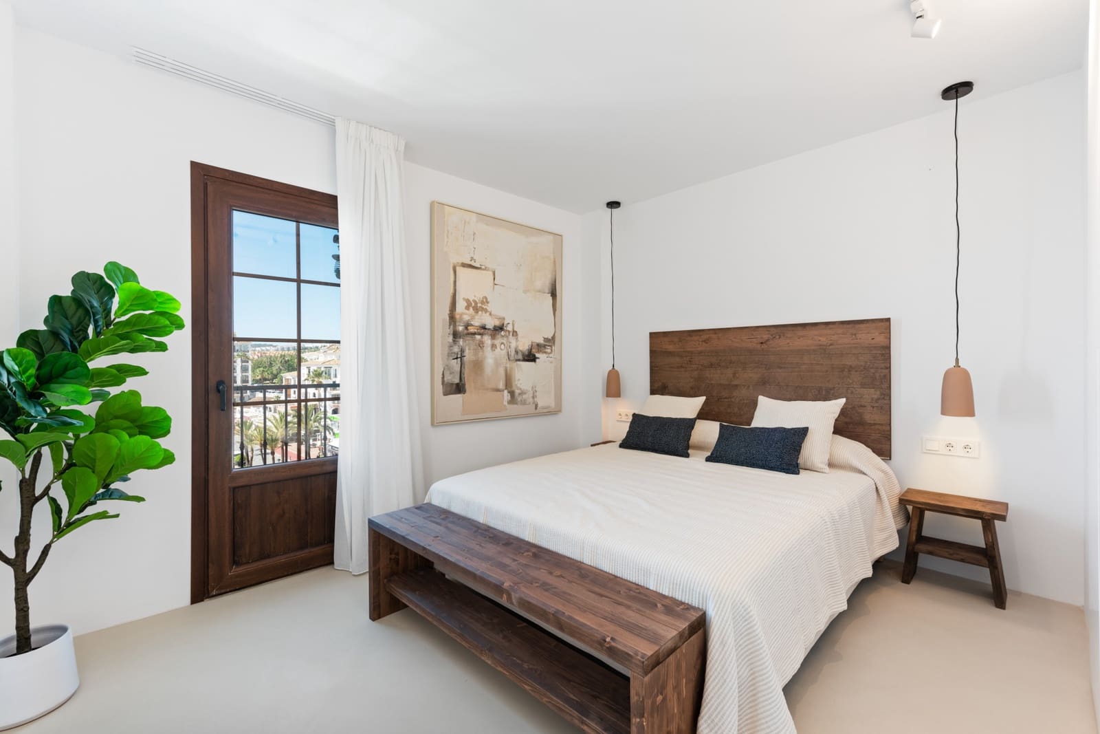 4 makuuhuone Kattohuoneisto myytävänä paikassa La Duquesa / Puerto de la Duquesa mukana uima-altaan 
autotalli - 1 290 000 € (Ref: 9026630)