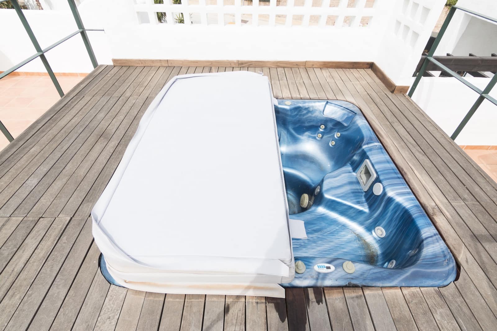 3 bedroom Penthouse for sale in Casares with pool garage - € 535,000 (Ref: 9062269)