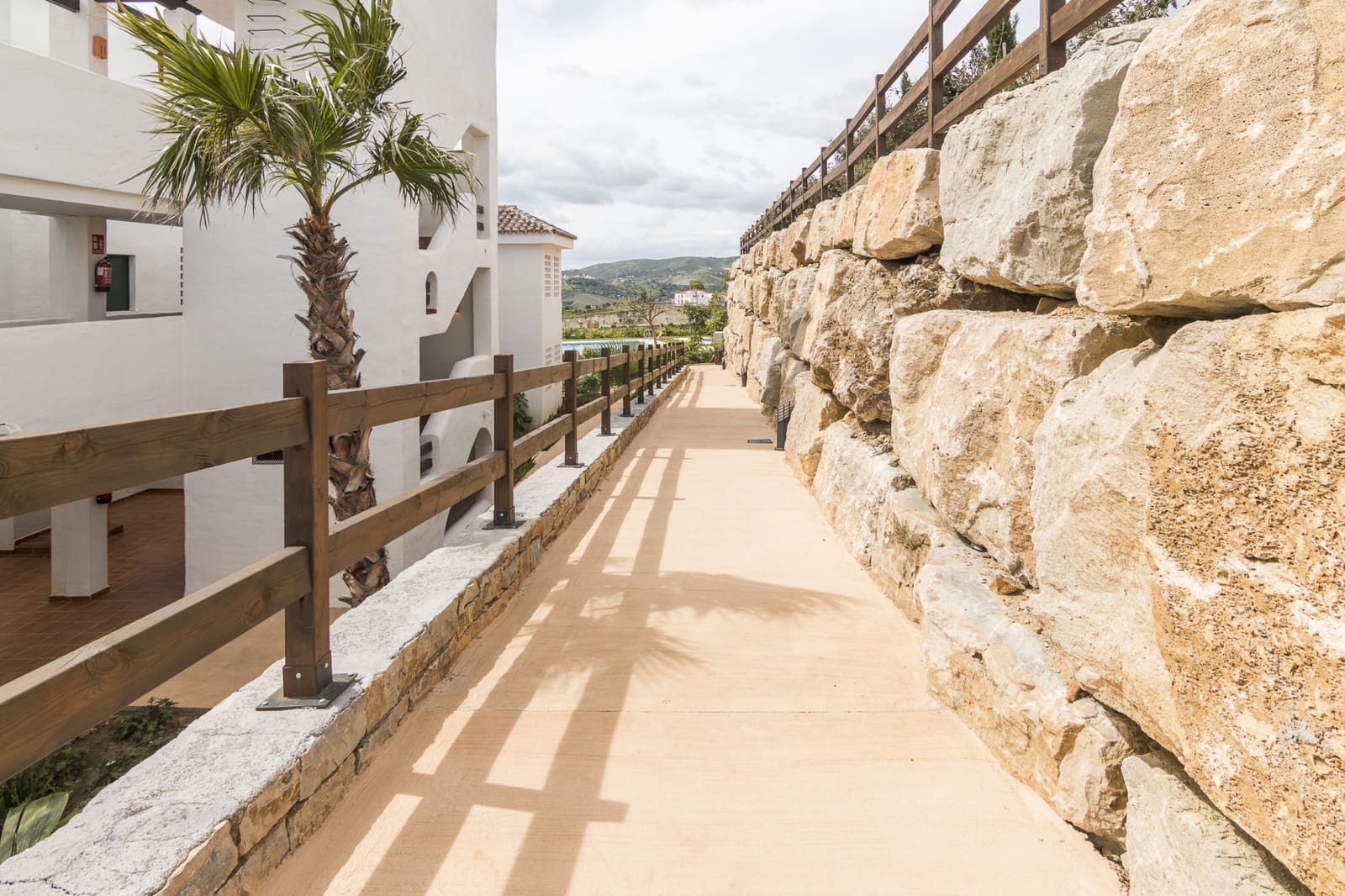 3 quarto Penthouse para venda em Casares com piscina garagem - 495 000 € (Ref: 9062269)