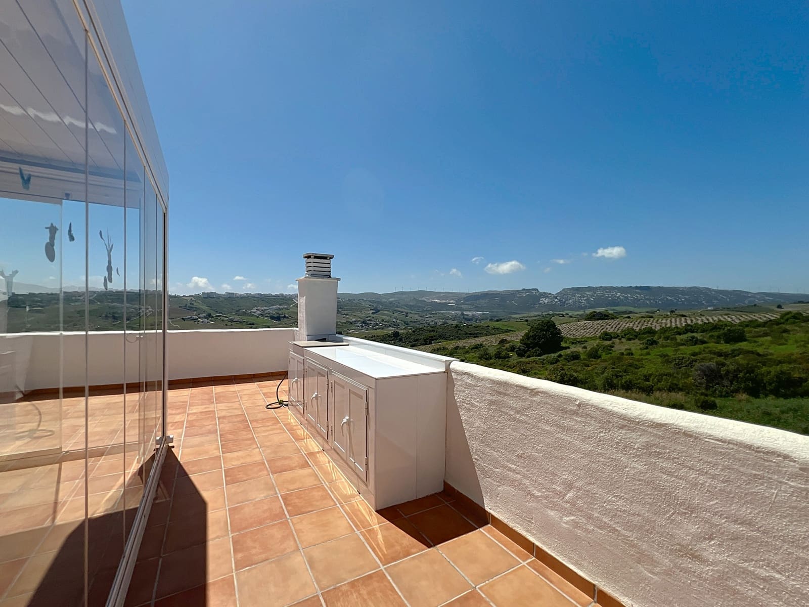 2 bedroom Penthouse for sale in Casares with pool garage - € 499,000 (Ref: 9062271)