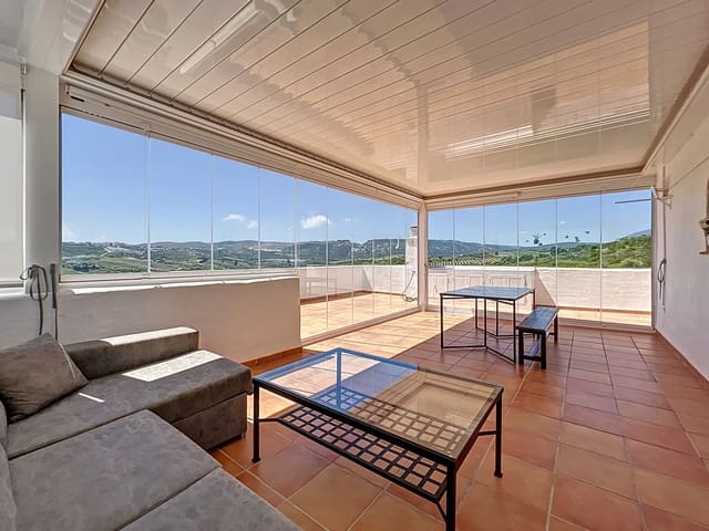 2 soveværelse Penthouse til salg i Casares med swimmingpool garage - € 499.000 (Ref: 9062271)