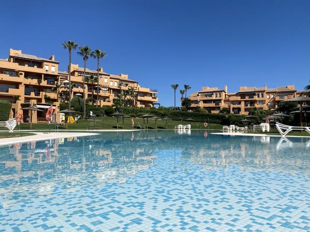 3 bedroom Apartment for sale in Manilva with pool garage - € 540,000 (Ref: 9062272)