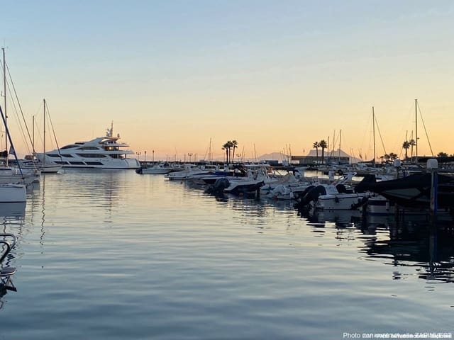 Tomt till salu i San Roque - 250 000 € (Ref: 9100662)