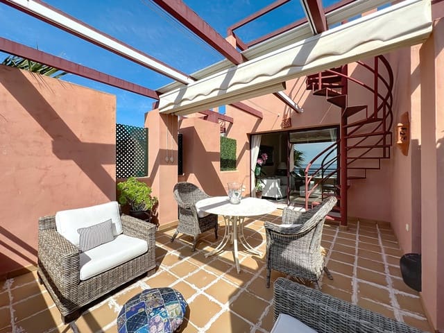 Ático de 2 habitaciones en Manilva en venta con piscina garaje - 389.950 € (Ref: 9106459)