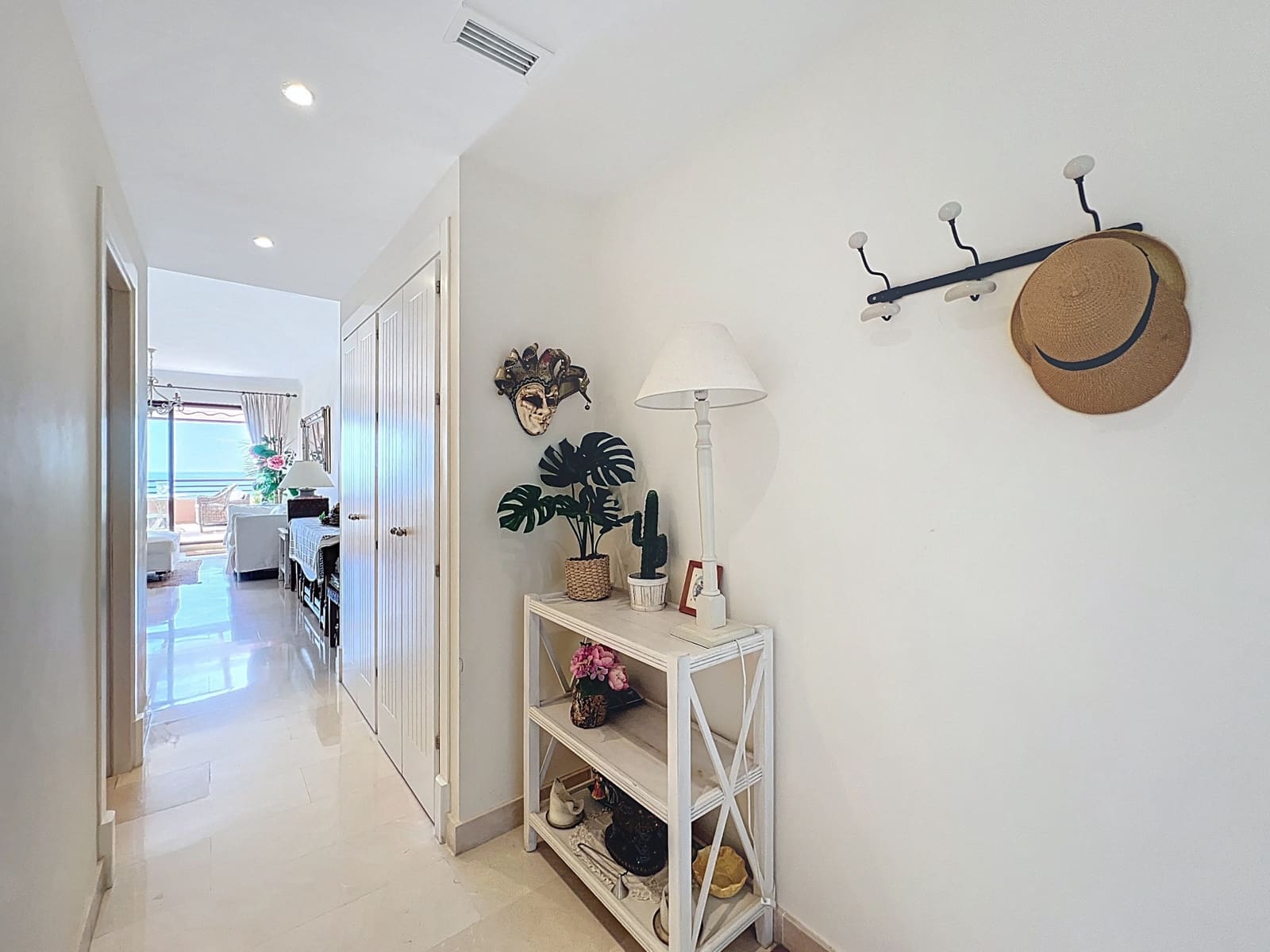 Ático de 2 habitaciones en Manilva en venta con piscina garaje - 415.000 € (Ref: 9106459)