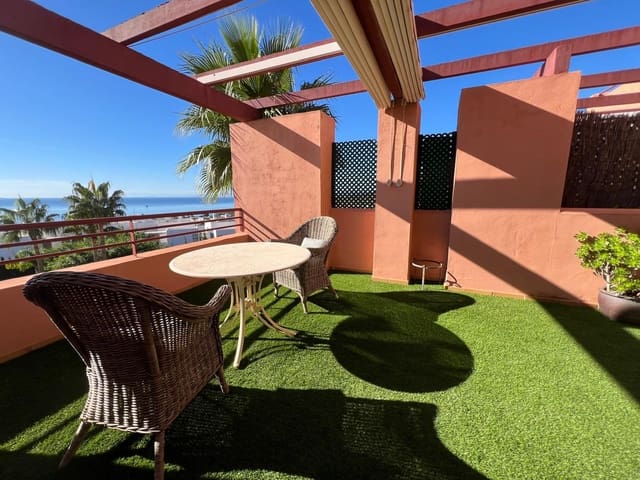 2 sovrum Takvåning till salu i Manilva med pool garage - 379 950 € (Ref: 9106459)