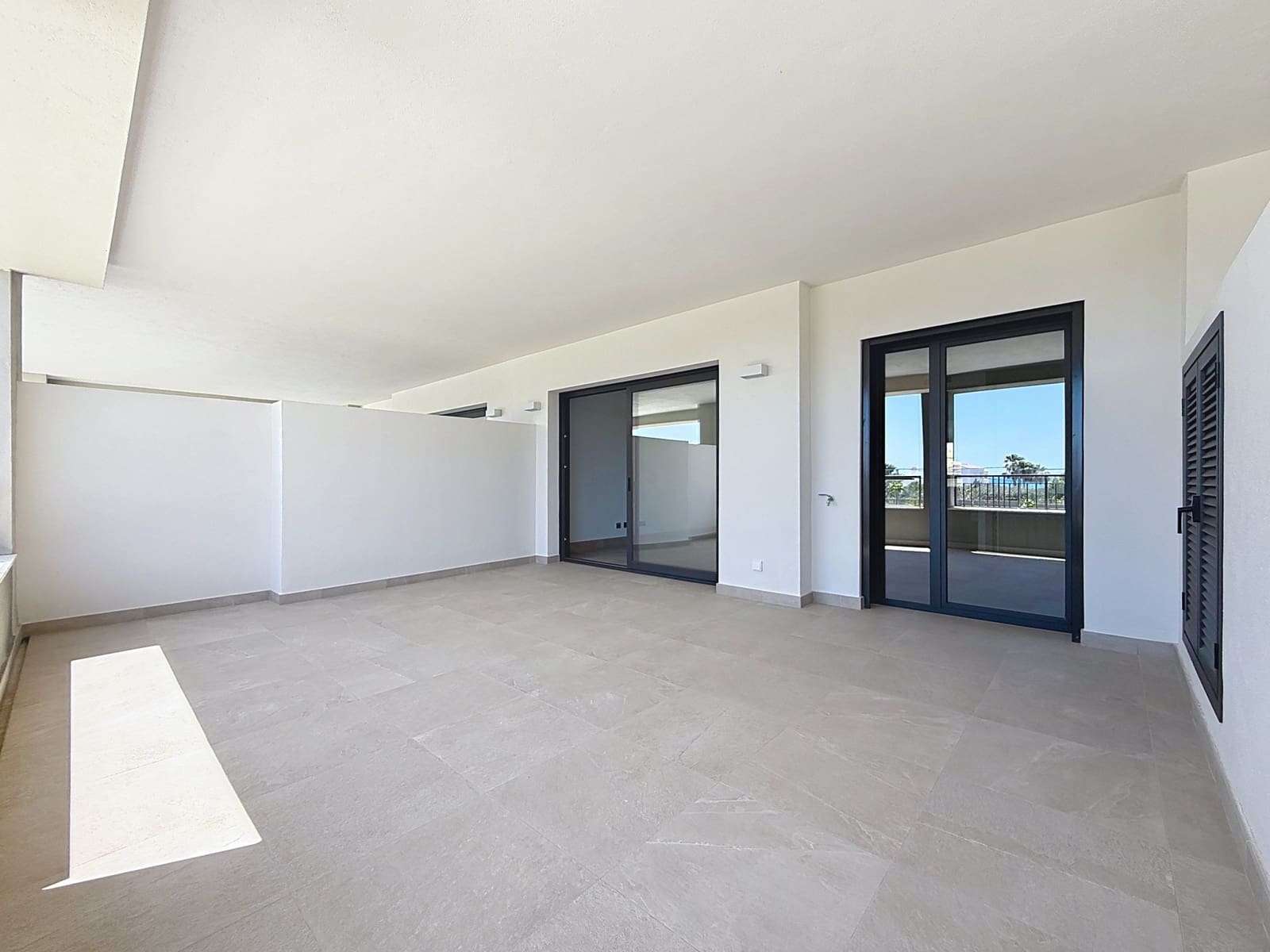 2 bedroom Apartment for sale in Casares with pool garage - € 390,000 (Ref: 9106461)