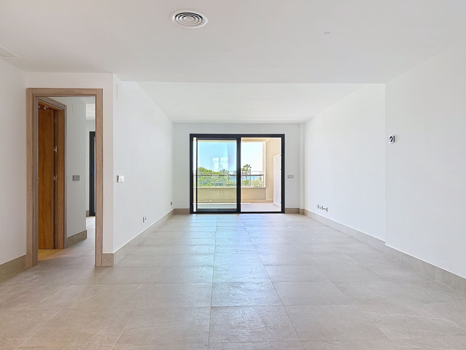 2 bedroom Apartment for sale in Casares with pool garage - € 390,000 (Ref: 9106461)