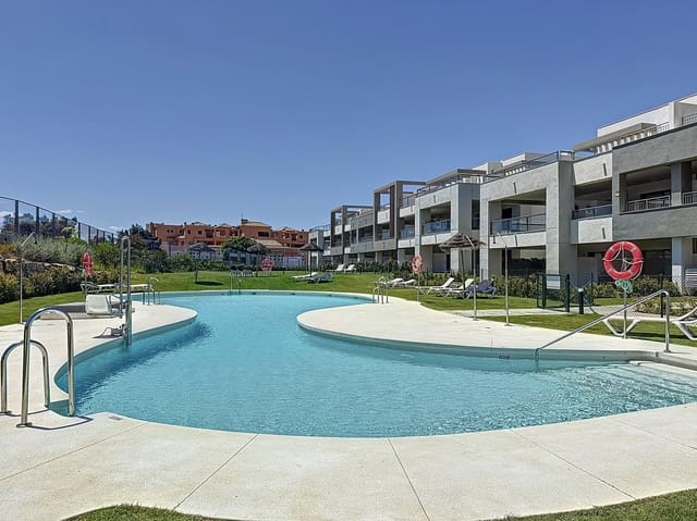 2 Zimmer Apartment zu verkaufen in Casares mit Pool Garage - 390.000 € (Ref: 9106461)