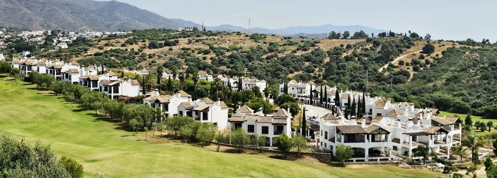 3 Zimmer Villa zu verkaufen in Estepona mit Pool Garage - 950.000 € (Ref: 9132269)