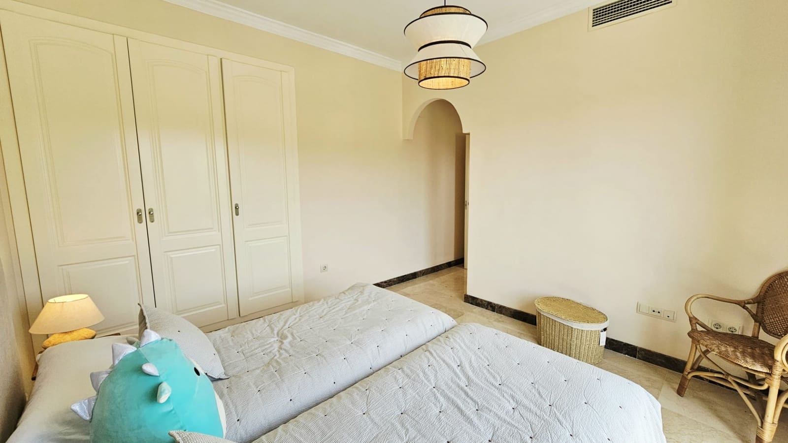 3 Zimmer Villa zu verkaufen in Estepona mit Pool Garage - 950.000 € (Ref: 9132269)