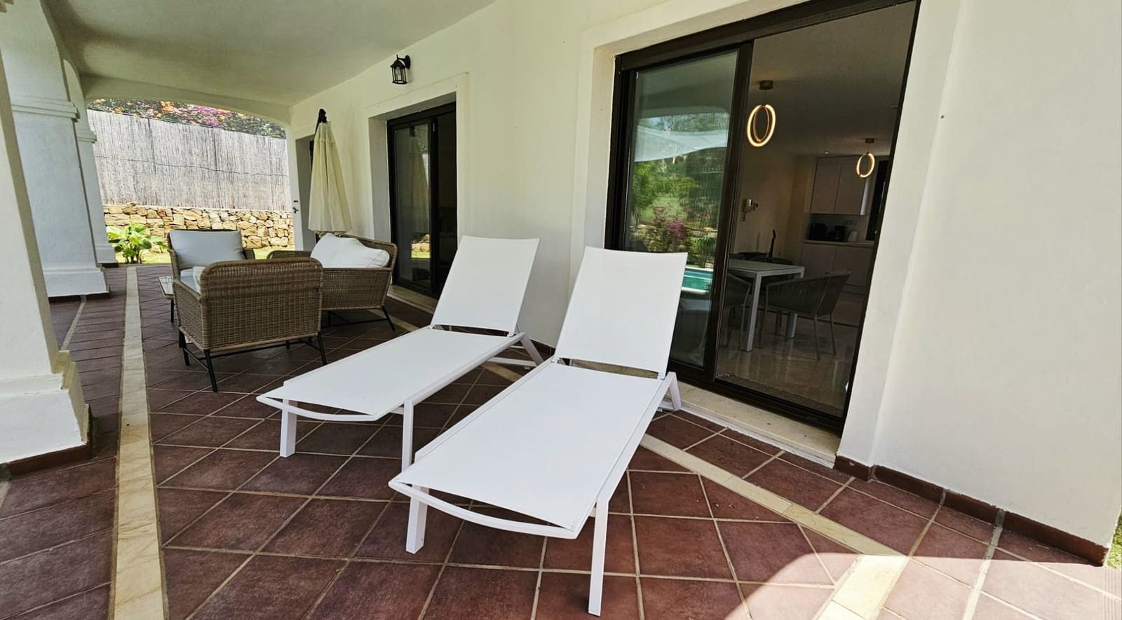 3 sovrum Villa till salu i Estepona med pool garage - 950 000 € (Ref: 9132269)