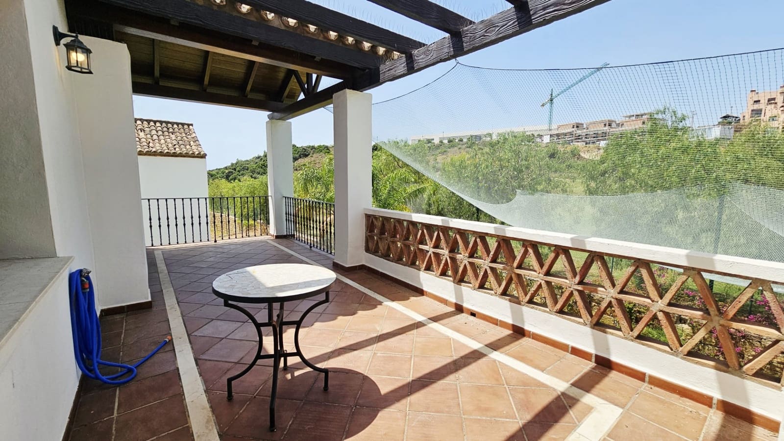 3 sovrum Villa till salu i Estepona med pool garage - 950 000 € (Ref: 9132269)