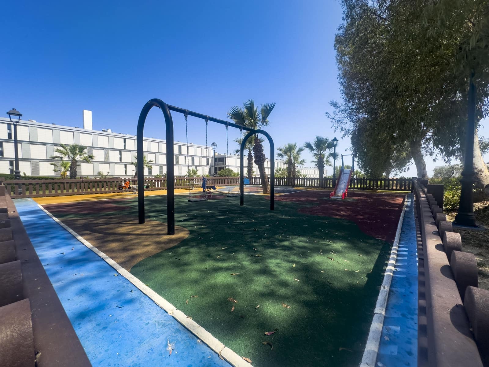 4 soverom Leilighet til salgs i Manilva med svømmebasseng garasje - € 639 000 (Ref: 9137010)