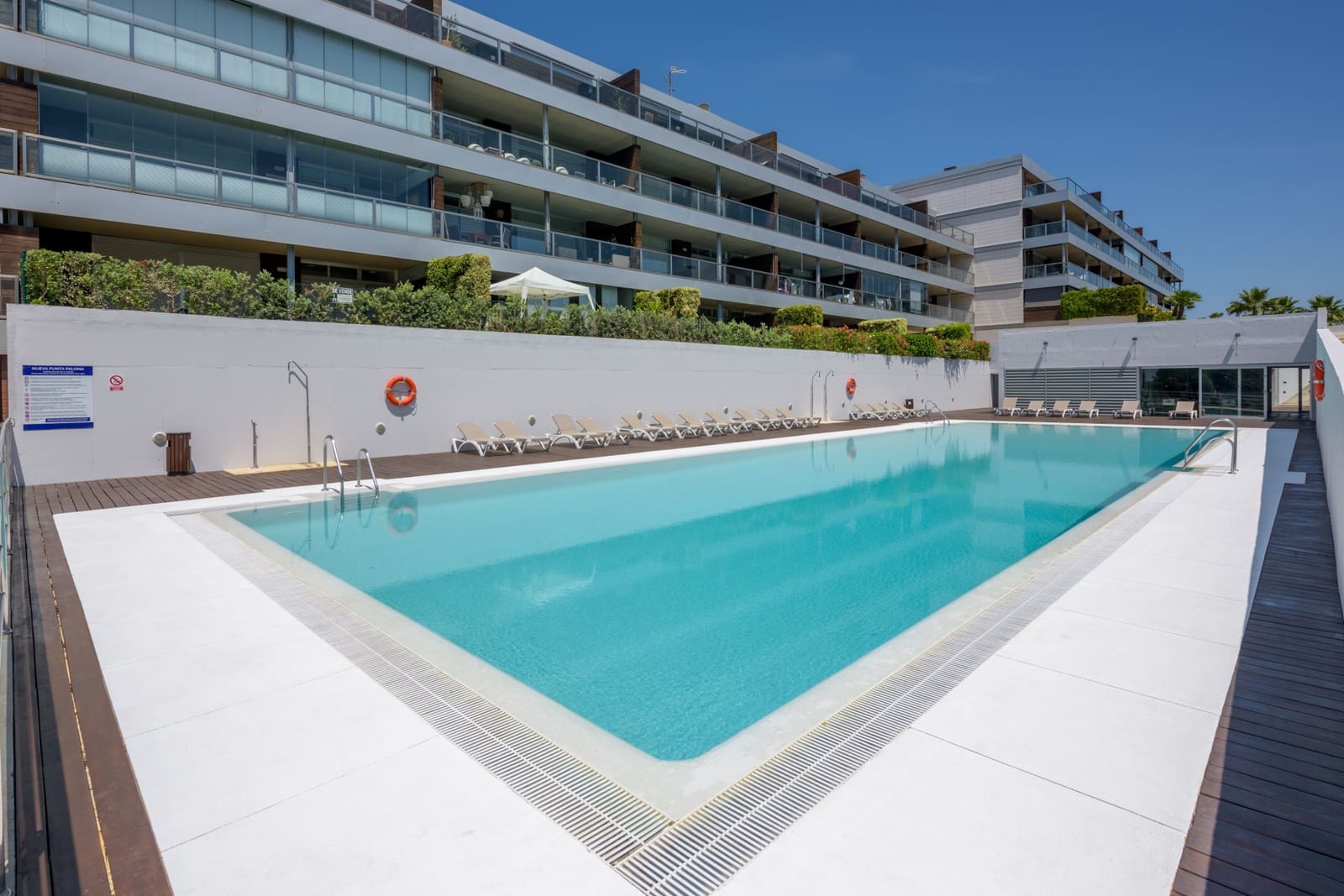 4 soverom Leilighet til salgs i Manilva med svømmebasseng garasje - € 639 000 (Ref: 9137010)