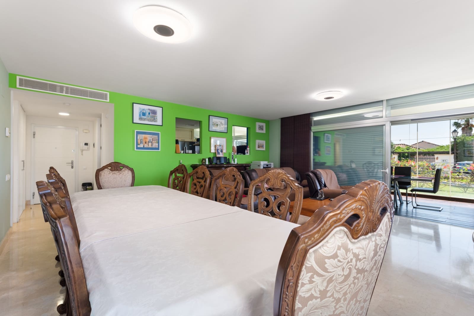 4 soverom Leilighet til salgs i Manilva med svømmebasseng garasje - € 639 000 (Ref: 9137010)