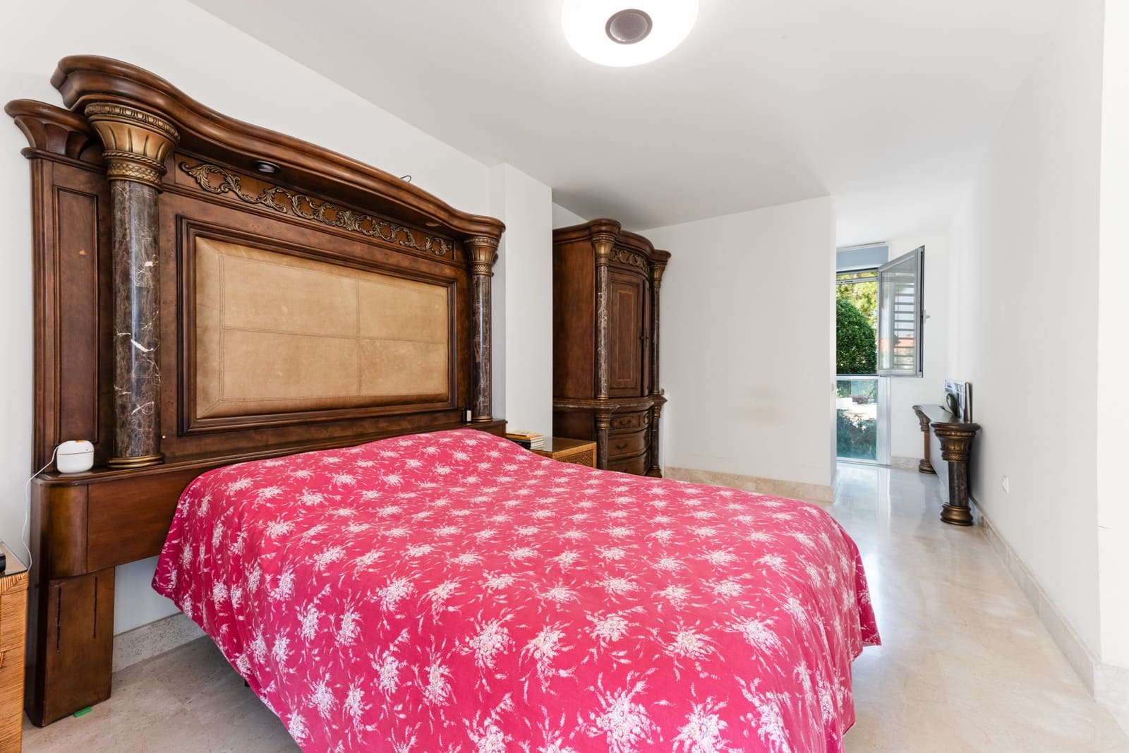 4 soverom Leilighet til salgs i Manilva med svømmebasseng garasje - € 639 000 (Ref: 9137010)