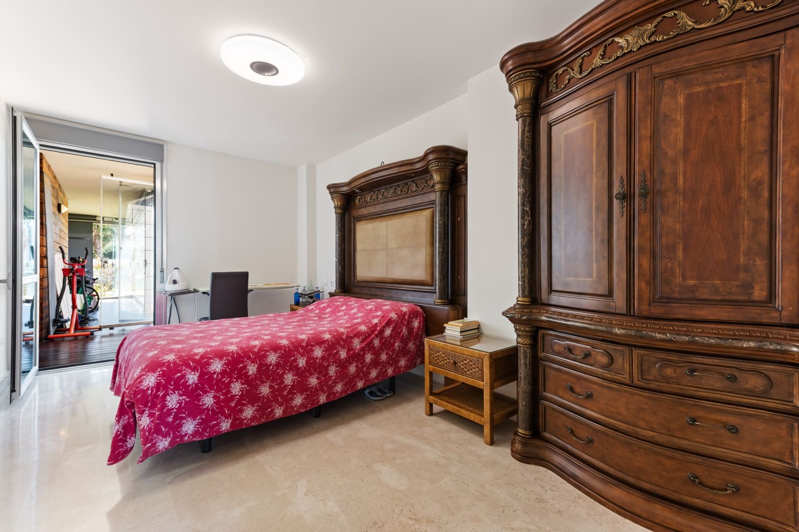 4 soverom Leilighet til salgs i Manilva med svømmebasseng garasje - € 639 000 (Ref: 9137010)