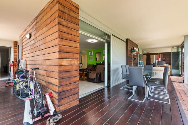 4 quarto Apartamento para venda em Chullera, Manilva com piscina garagem - 639 000 € (Ref: 9137010)